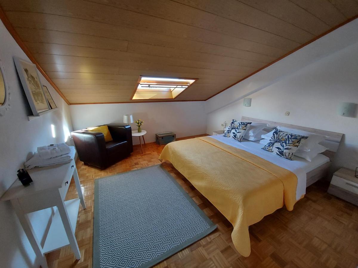 Apartments And Rooms Villa Dona Makarska Buitenkant foto
