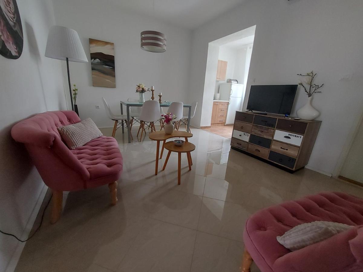 Apartments And Rooms Villa Dona Makarska Buitenkant foto