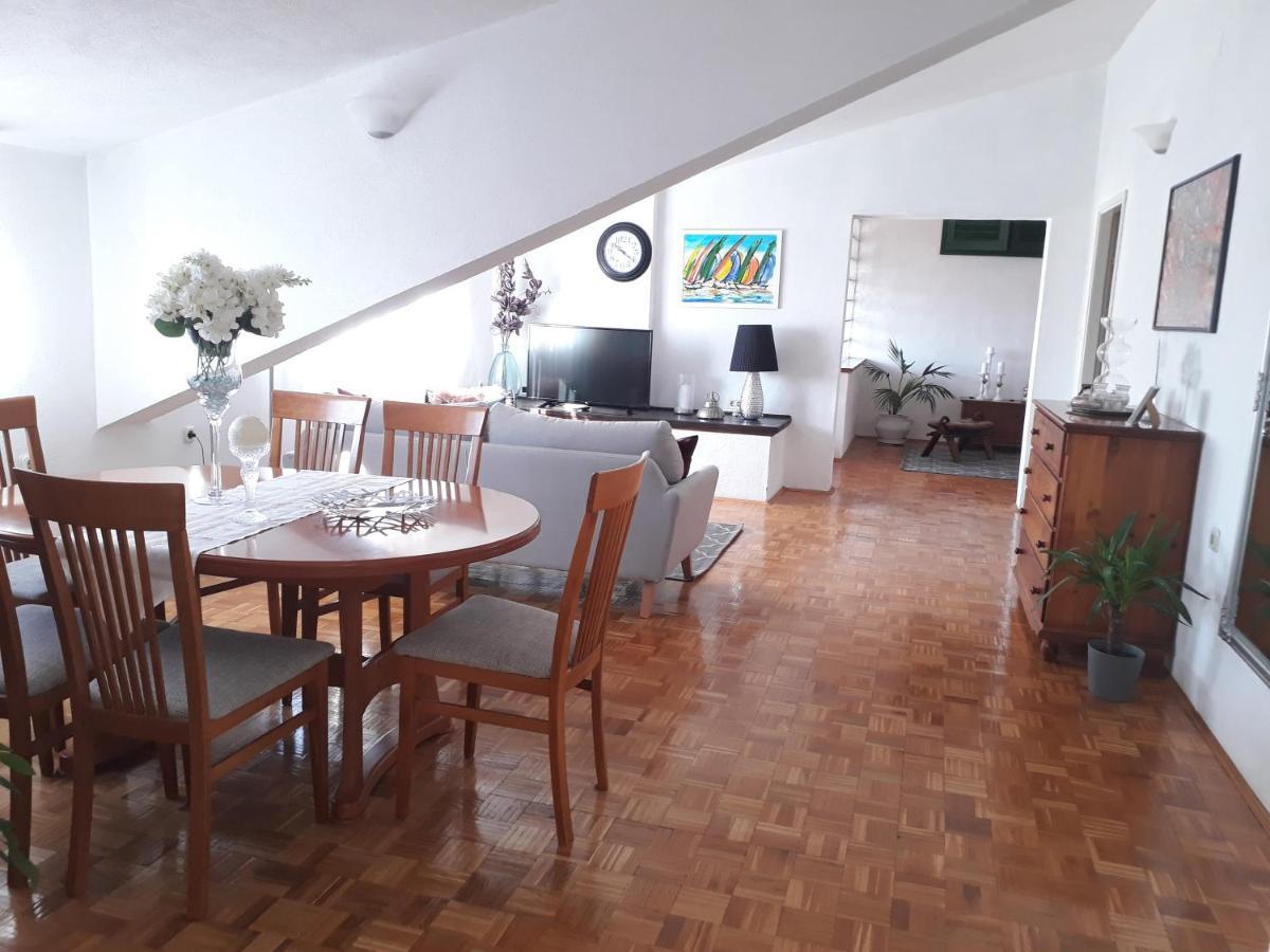 Apartments And Rooms Villa Dona Makarska Buitenkant foto